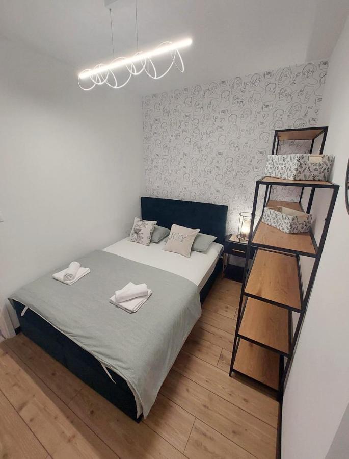 Apartment Punta Omiš Eksteriør bilde