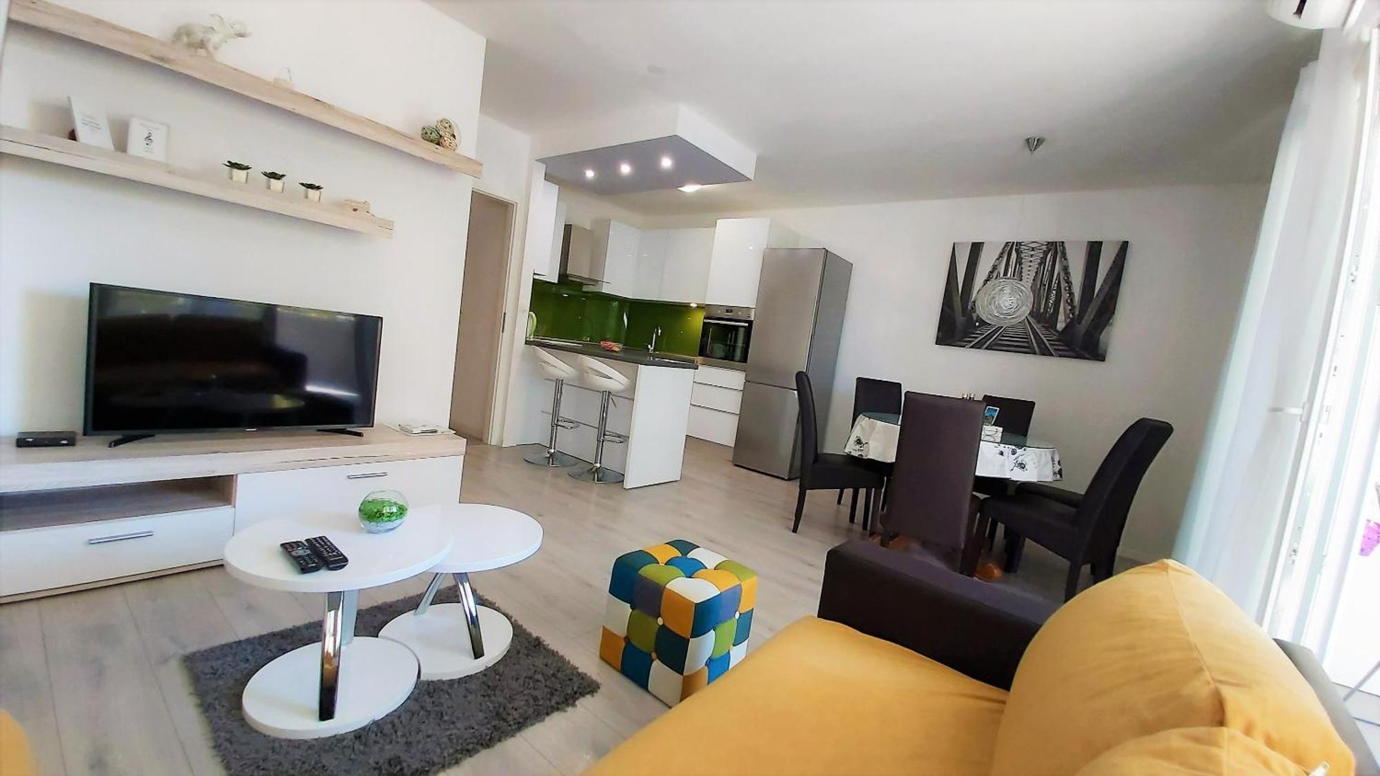 Apartment Punta Omiš Eksteriør bilde